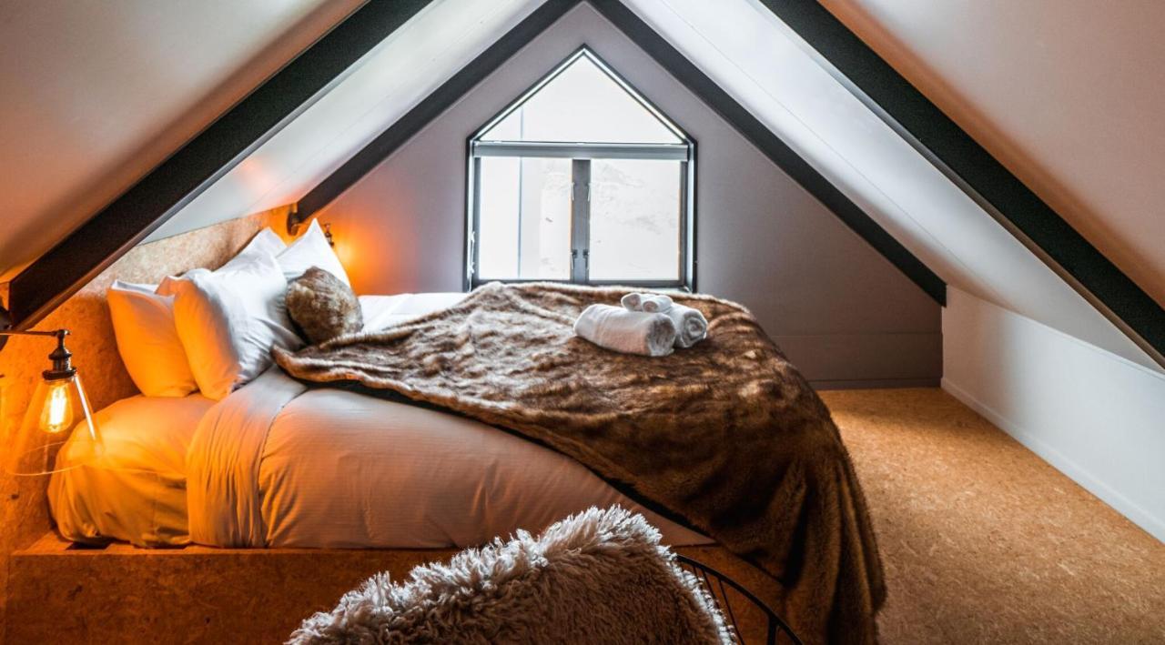 คาร์โดรนา อัลไพน์ อพาร์ตเมนต์ Hotel Cardrona ภายนอก รูปภาพ